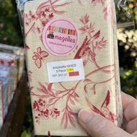 Megelles Mystery Special Bundle – 5 Fat Quarters Antionette by French General