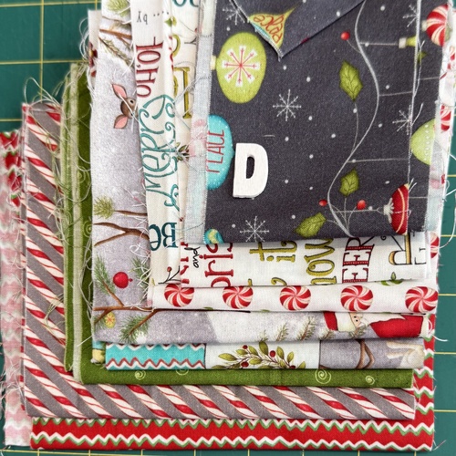 Megelles March 2026 Scrap Bundle D A Very Terri Christmas - Approx 200grams