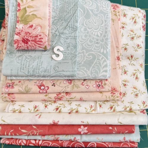 Megelles March 2026 Scrap Bundle S Bliss - Approx 200grams