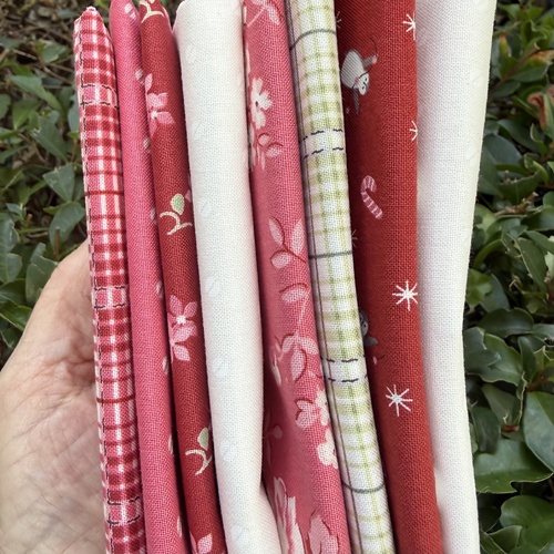 A Very Sweet Christmas 4 Piece Fat Eighth Special Bundle – Bunny Hill Designs