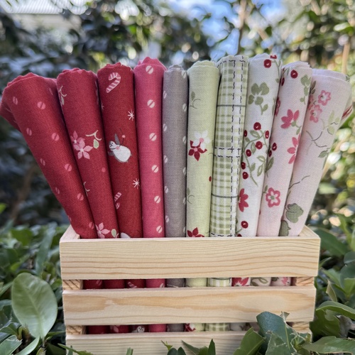 A Very Sweet Christmas 10 Piece Mixed Fat Quarter Special Bundle – Bunny Hill Designs