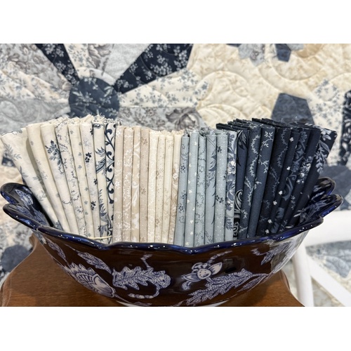 Breathtaking Blues 30 Piece Special Bundle