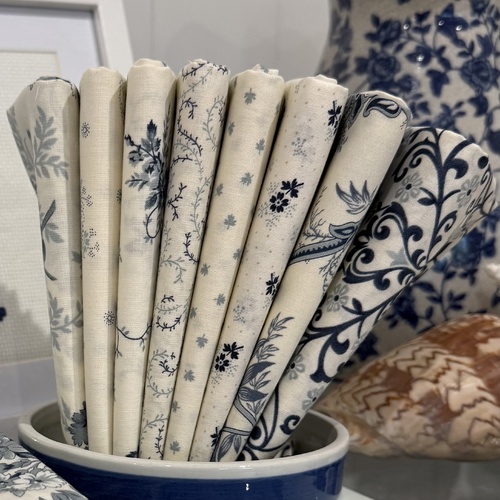 Breathtaking Blues Porcelain 8 Piece FAT QUARTER Special Bundle - LAST ONES 