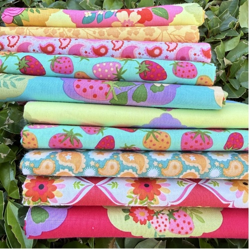 Calico Cowgirls 5 Piece Mystery Fat Quarter Special Bundle – Lori Woods