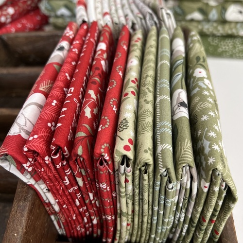 Christmas Eve Cranberry & Pine 10 Piece Special Bundle