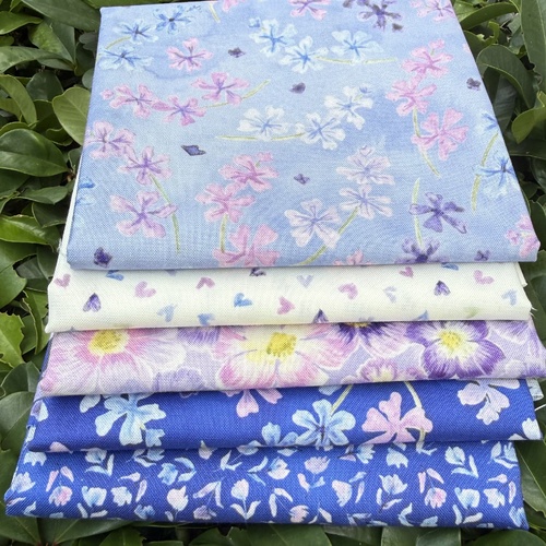 Delphinium 5 Piece Mystery Fat Quarter Special Bundle – Janet Clare
