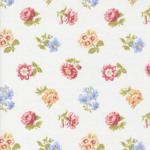 Memory Lane Off White 18781 11 Field Floral Quilting Fabric