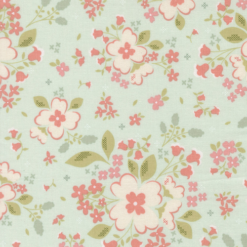 Sunbonnet Pale Blue 31760 19 Pretty Petals Large Floral Quilting Fabric