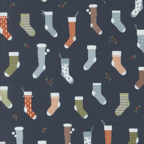 Purrfect Christmas Midnight 39041 16 Sweet Stockings Christmas Patchwork Fabric