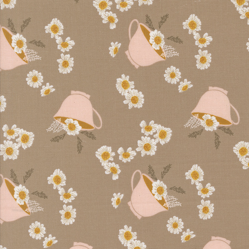 Frivolity Mushroom 43191 15 Daisy Tea Novelty Teacup Floral Quilting Fabric