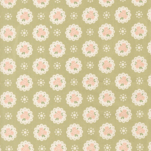 Handmade Sweetness Cuddle Doily Pear 31792 19 Quilting Fabric
