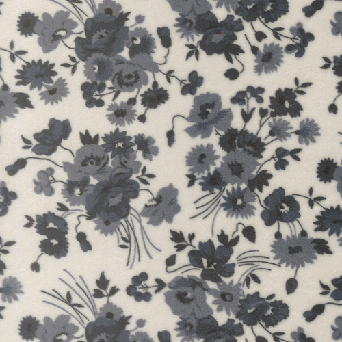 Nantucket Summer Cuddle 55260 21QC Somerset Florals Cream Navy Cuddle Fabric