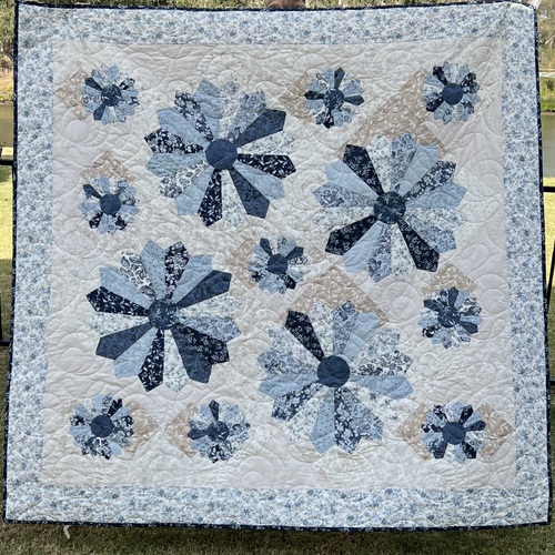 Dresden Dance Quilt Paper Pattern