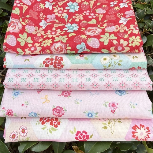 Rosy Cheeks 5 Piece Mystery Fat Quarter Special Bundle – Lori Woods
