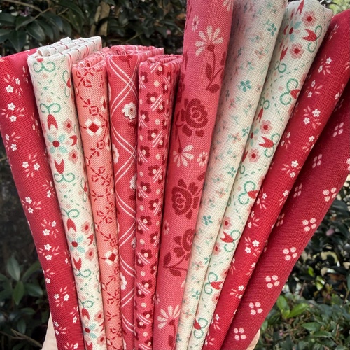 Berry & Sage MYSTERY 5 Piece FAT Quarter Special Bundle