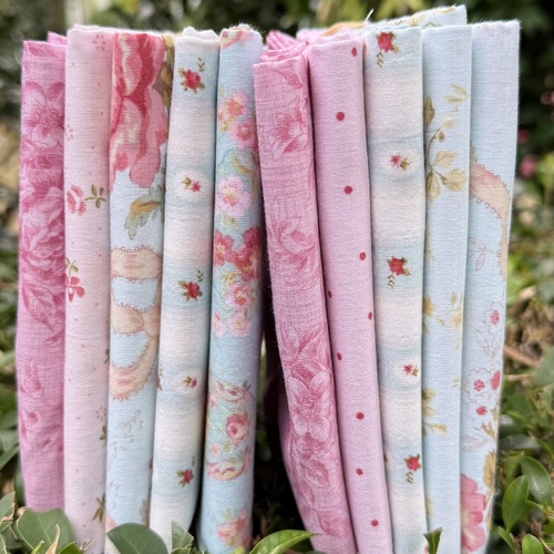 Charlotte MYSTERY 5 Piece FAT Quarter Special Bundle