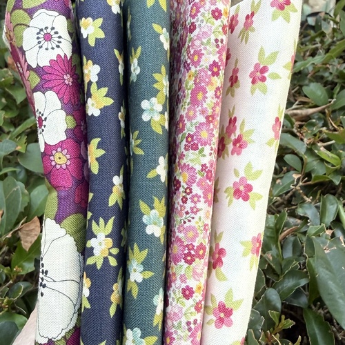 Chelsea Garden MYSTERY 5 Piece FAT Quarter Special Bundle