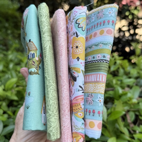 Cottage Charm MYSTERY 5 Piece FAT Quarter Special Bundle