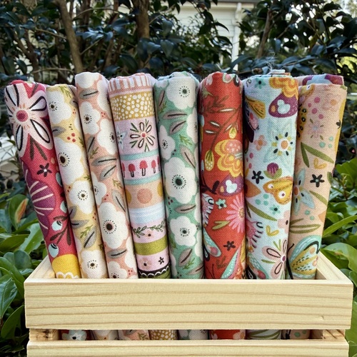 Cottage Charm 8 Piece Fat Quarter MIXED Special Bundle