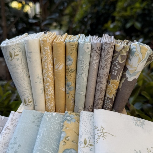 Honeyblooms By 3 Sisters 10 Piece Fat Quarter MIXED Special Bundle