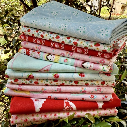 Market Day MYSTERY 5 Piece FAT Quarter Special Bundle